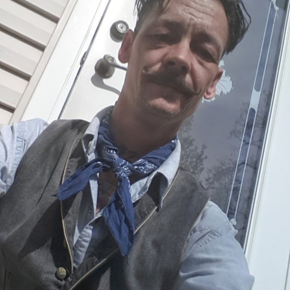 Meet your Posher, Dustin - Picture 6 of 8